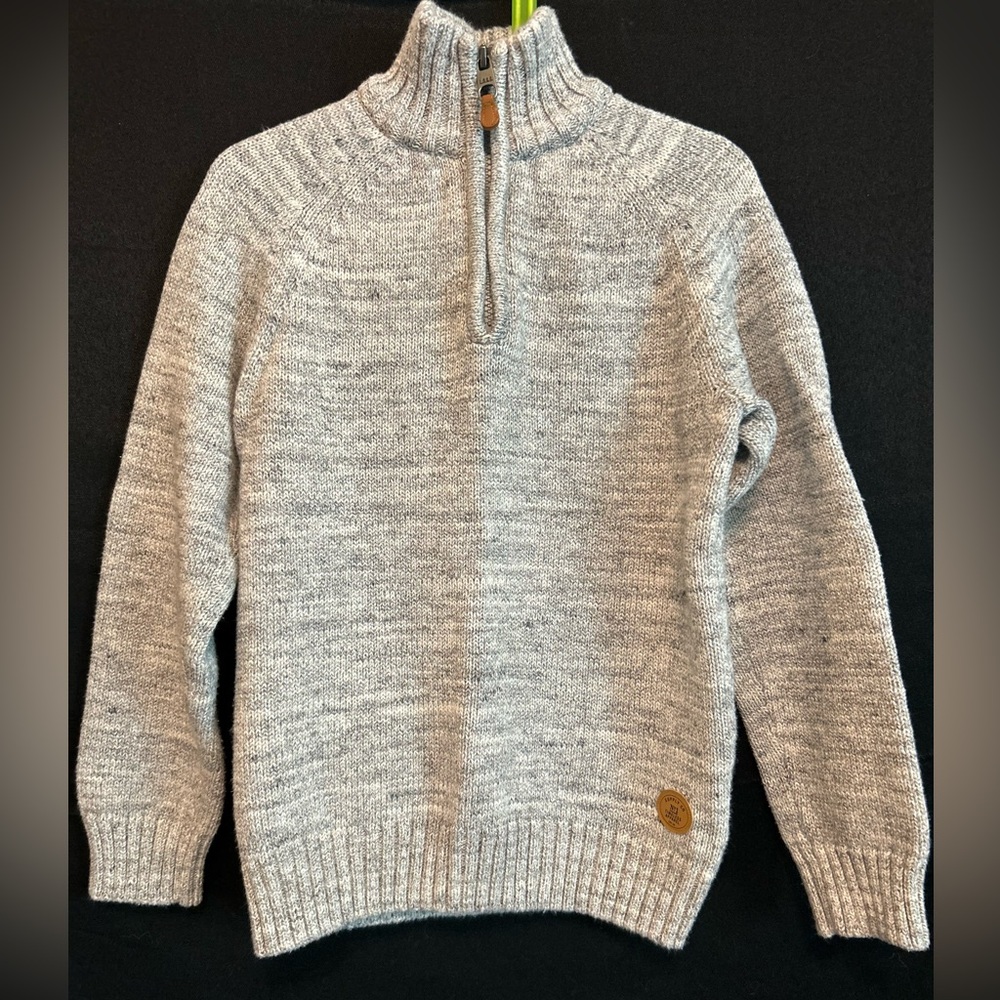 H & M LOGG Label Of Graded Goods 1/4 Zip Youth Size 6-9 Heather Gray Sweater